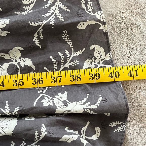 GAP Gray White Floral Pleated Ruffle Trim Shift Dress Spaghetti Strap Hawaiian 4 - Picture 13 of 13